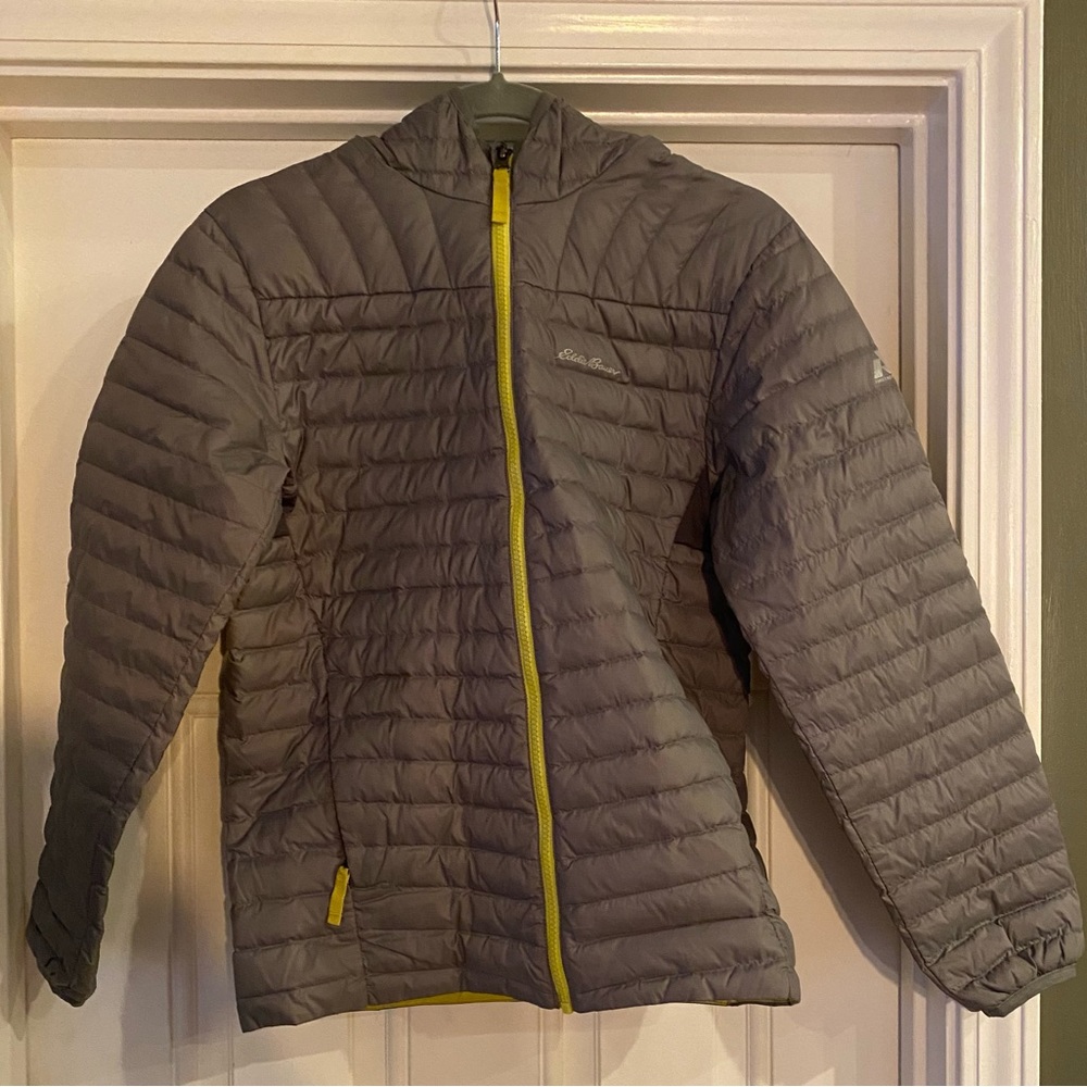 First Ascent down hooded puffer jacket. Large 14-16.